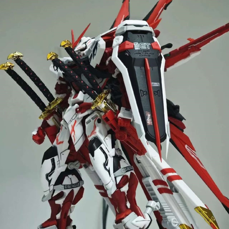 Model Kit Zeus - Astray Kırmızı Çerçeve Model-58 1/144 TOHUM