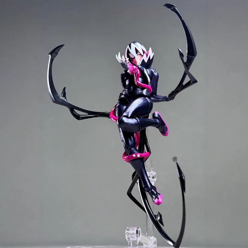 Sıcak Venom Gwen Aksiyon Figür - Model Kit Zone Of The Enders incelemesi ve fiyatı